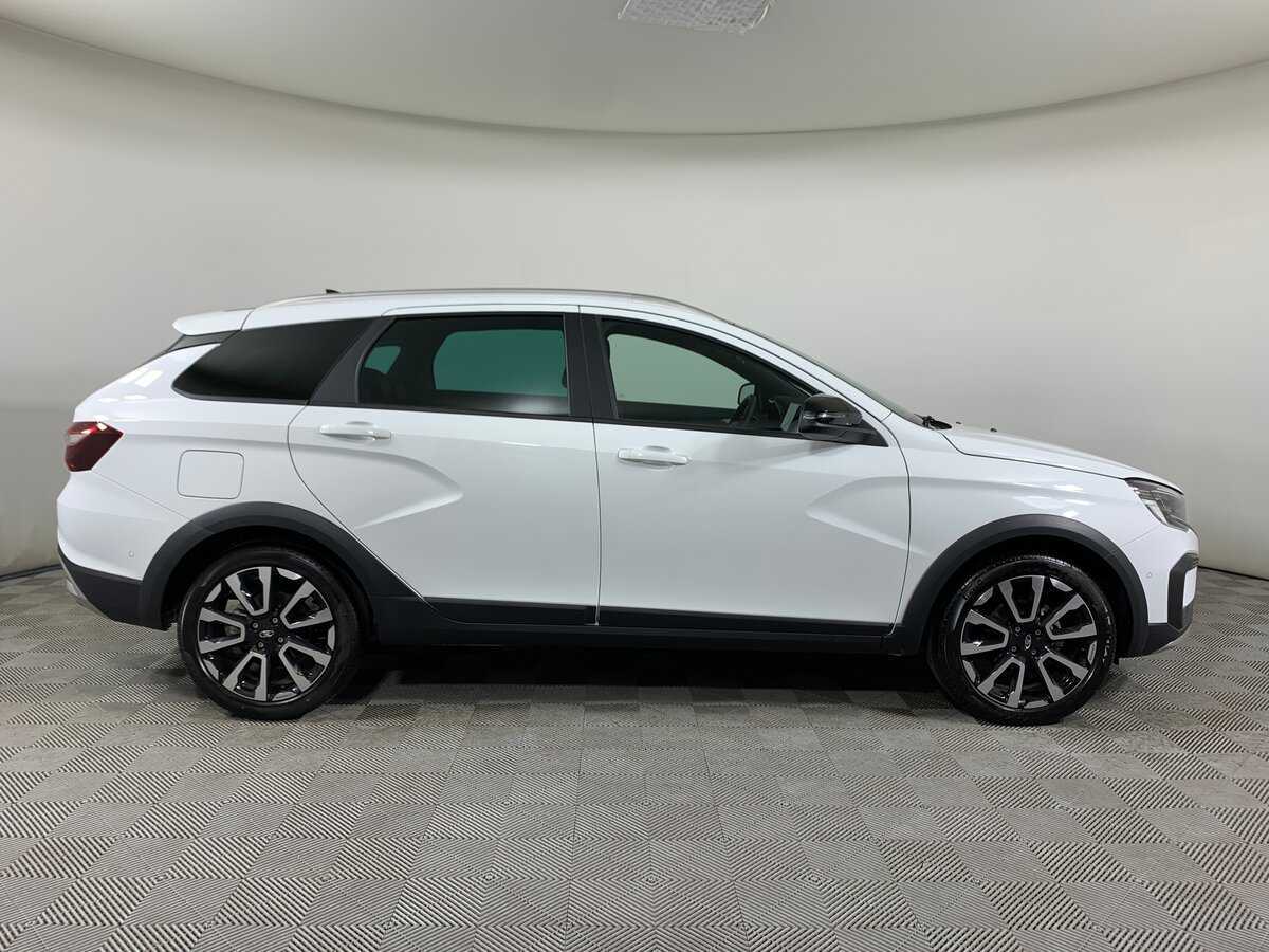 Lada (ВАЗ) Vesta 2024 года с пробегом. Фото: #3