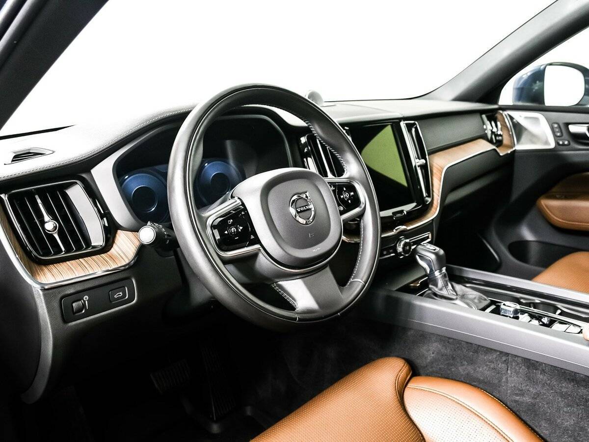 Volvo XC60 2021 года с пробегом. Фото: #12