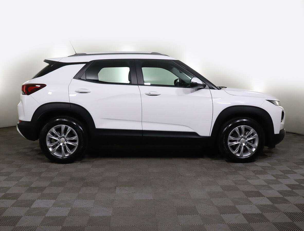 Chevrolet TrailBlazer 2021 года с пробегом. Фото: #2