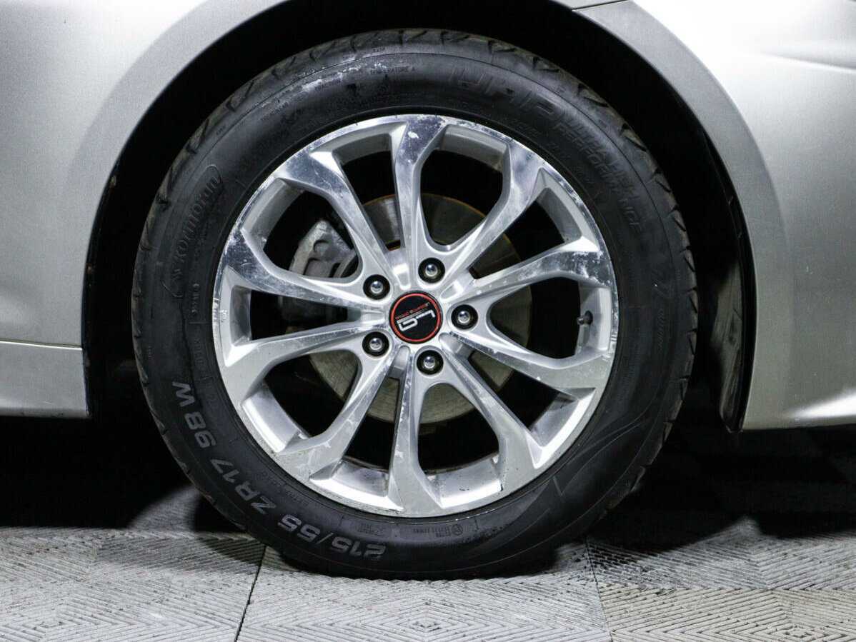 Kia K5 2011 года с пробегом. Фото: #12