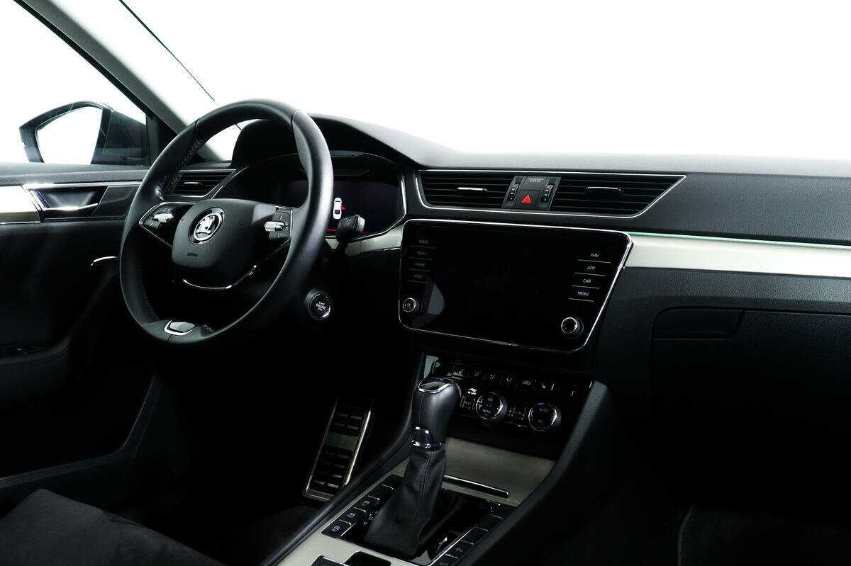 Skoda Superb 2021 года с пробегом. Фото: #8