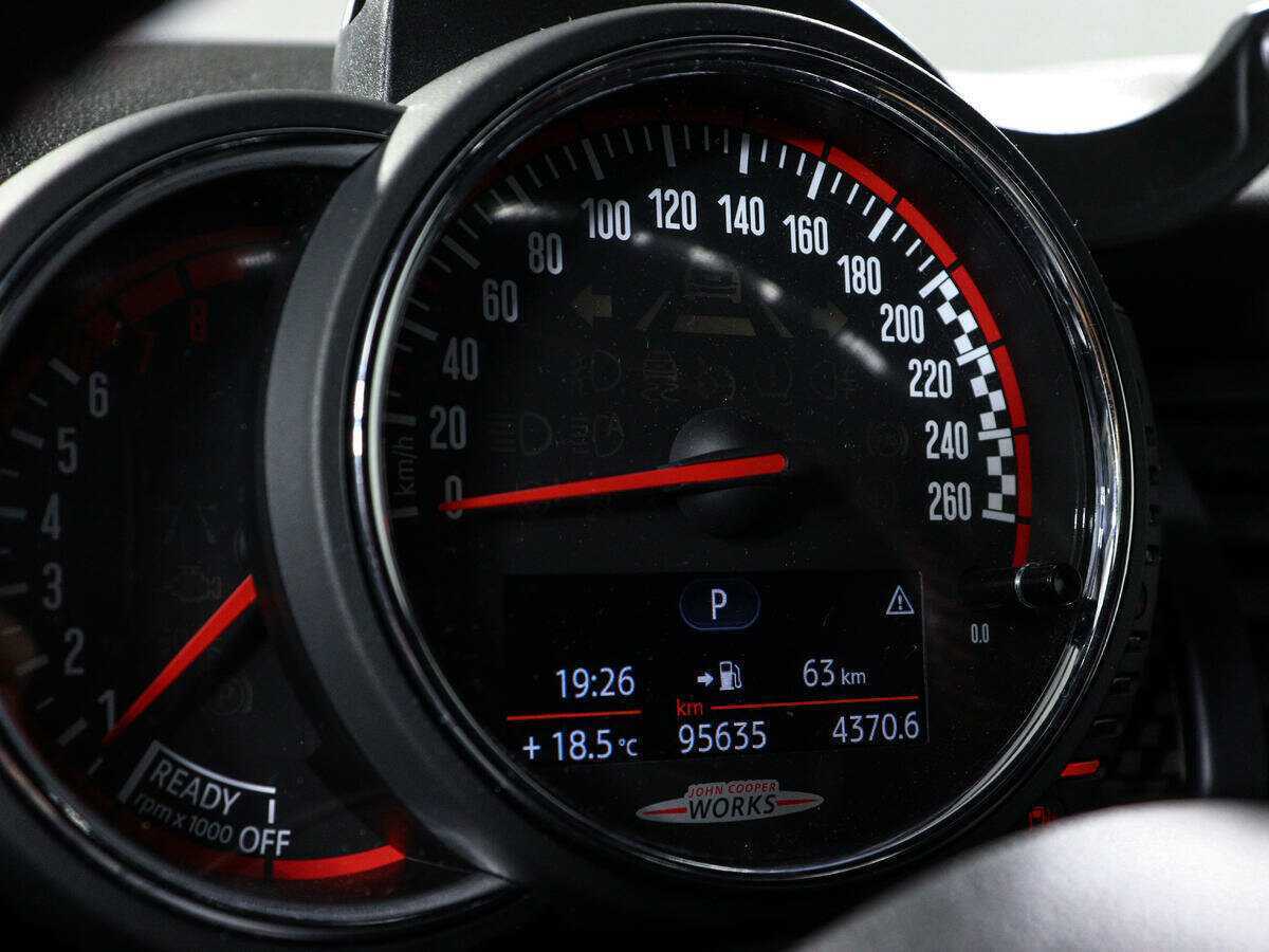 Mini Hatch 2016 года с пробегом. Фото: #10