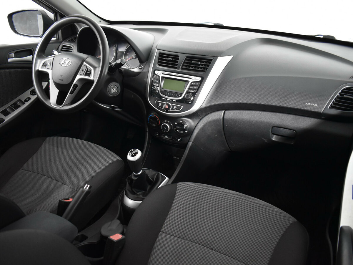 Hyundai Solaris 2011 года с пробегом. Фото: #9