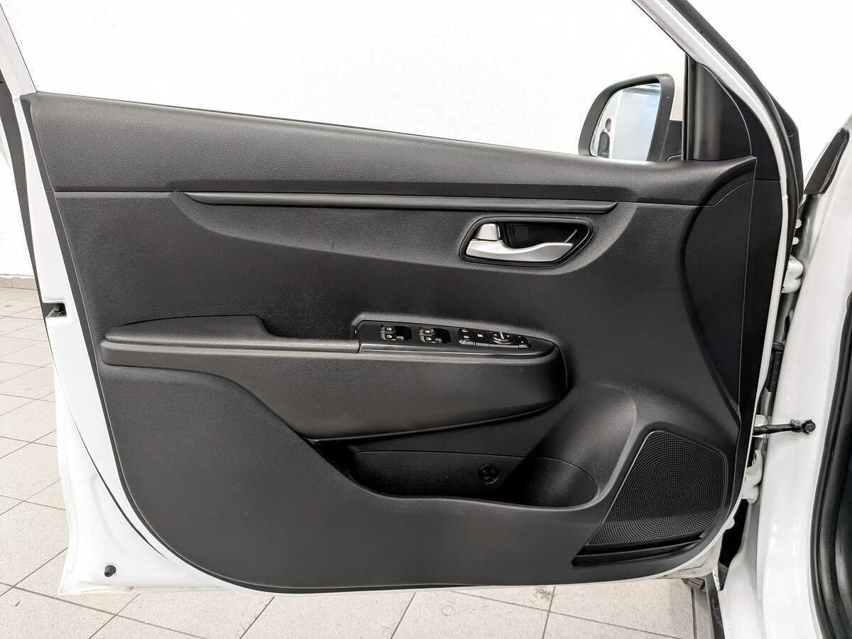 Kia Rio 2020 года с пробегом. Фото: #17