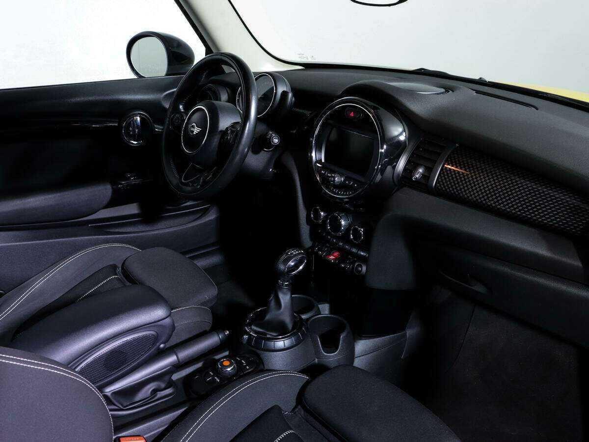 Mini Hatch 2016 года с пробегом. Фото: #8