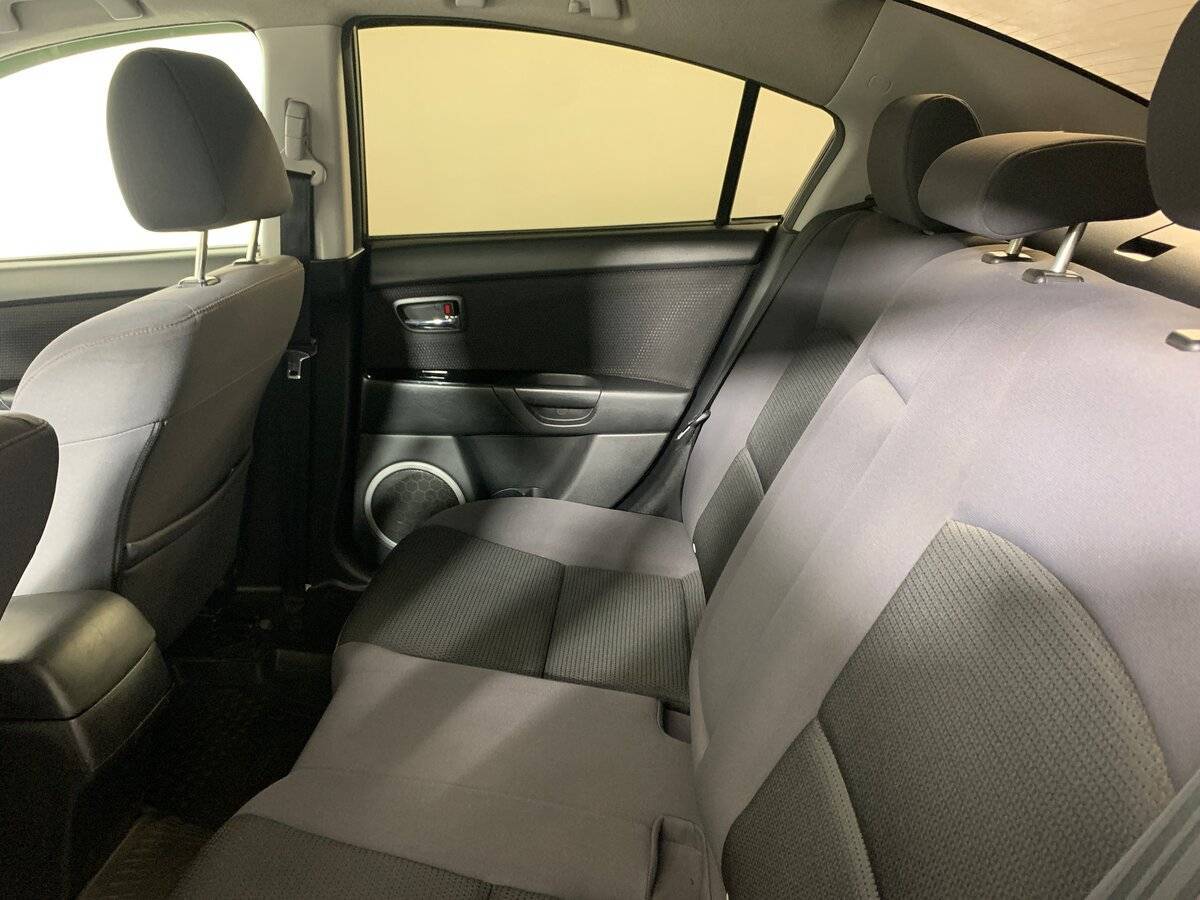 Mazda 3 2008 года с пробегом. Фото: #17