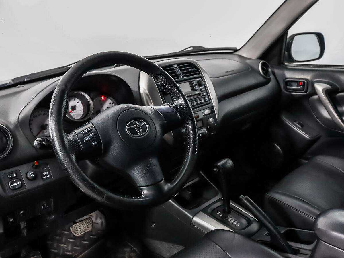 Toyota RAV4 2005 года с пробегом. Фото: #8