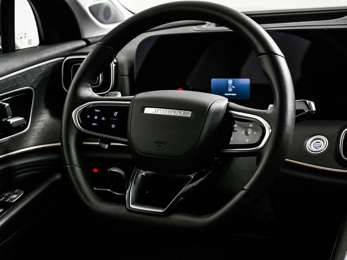 Jaecoo J8 2024 года с пробегом. Фото: #14