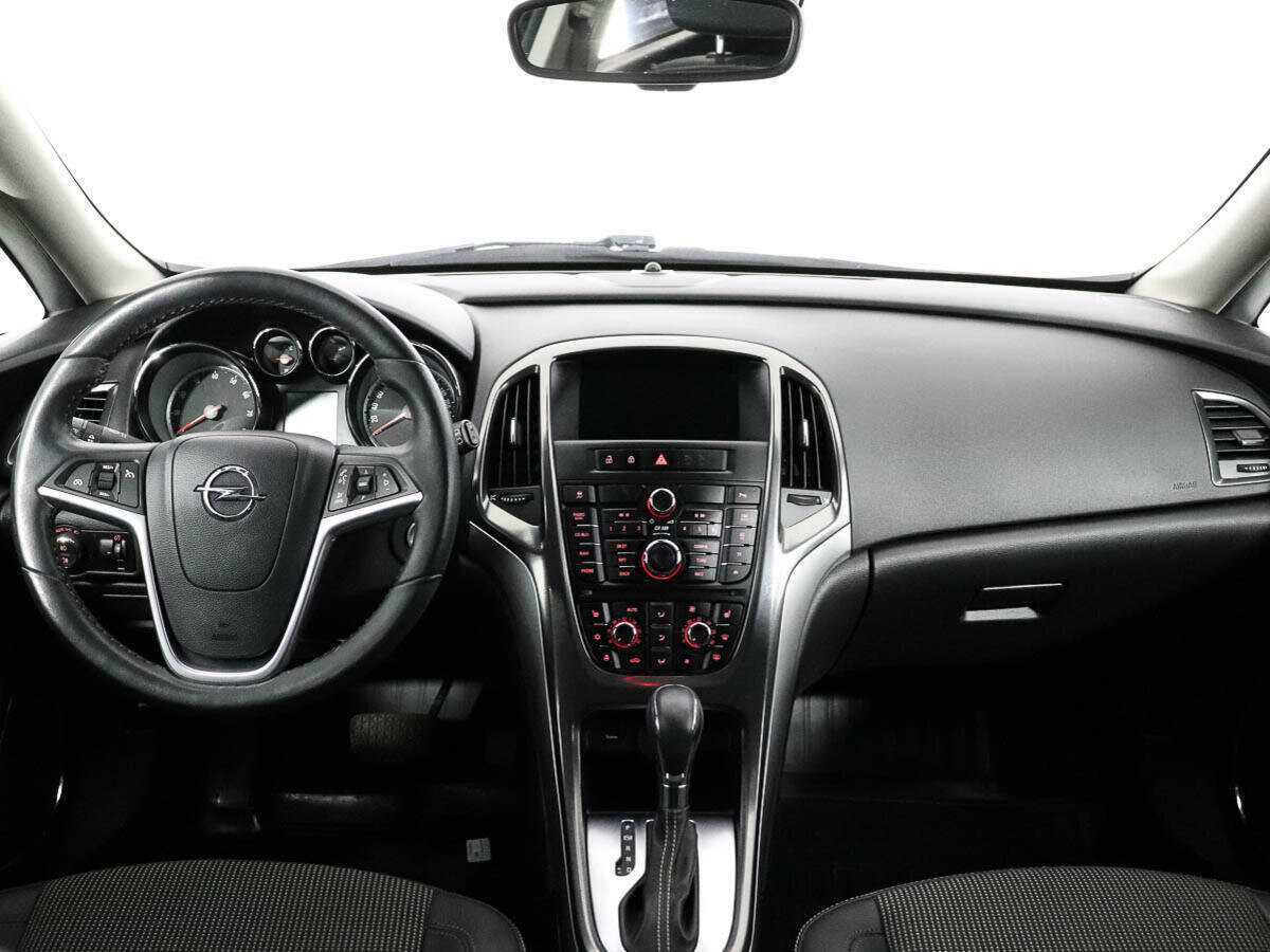 Opel Astra 2011 года с пробегом. Фото: #11