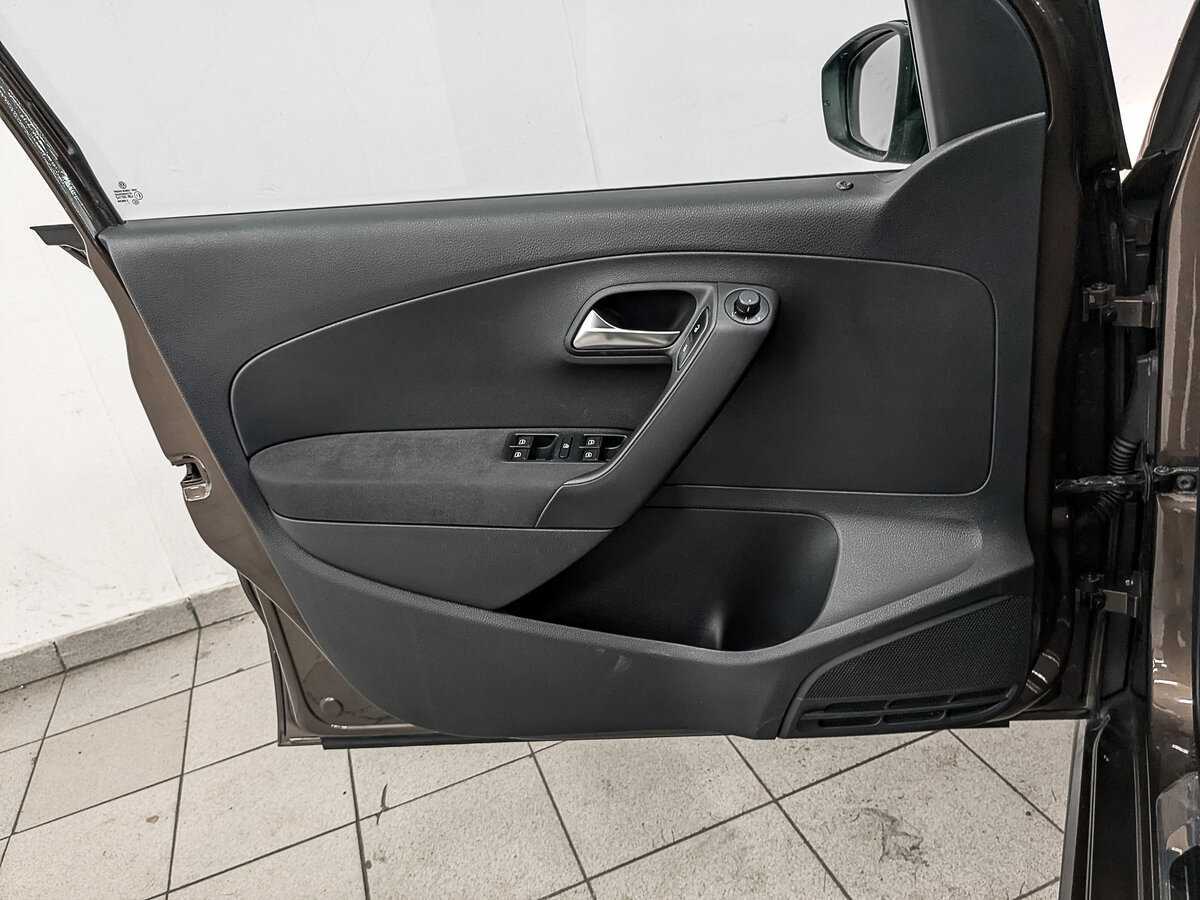 Volkswagen Polo 2011 года с пробегом. Фото: #15