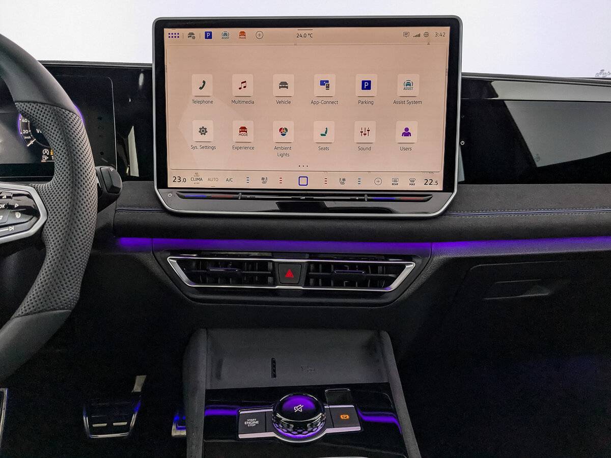 Volkswagen Tiguan 2024 года с пробегом. Фото: #10