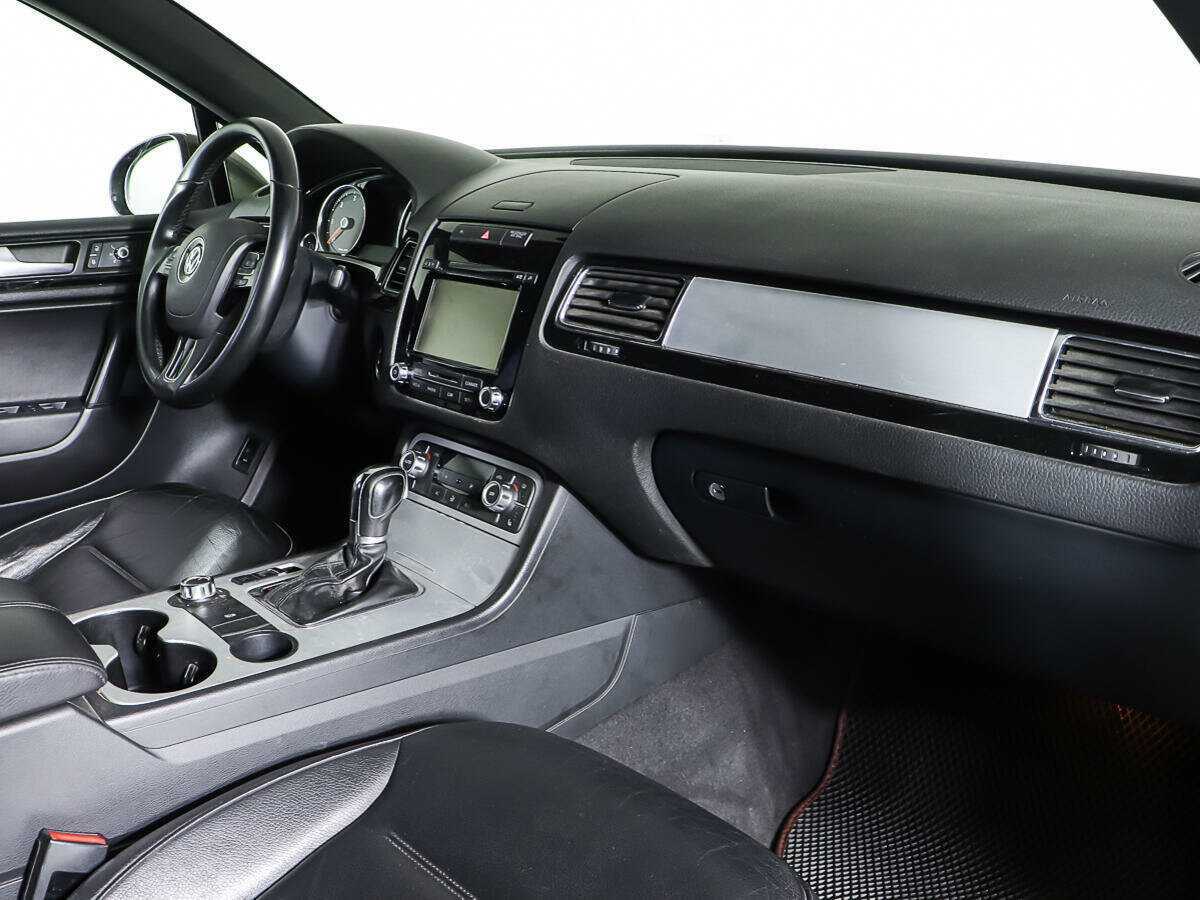 Volkswagen Touareg 2011 года с пробегом. Фото: #10