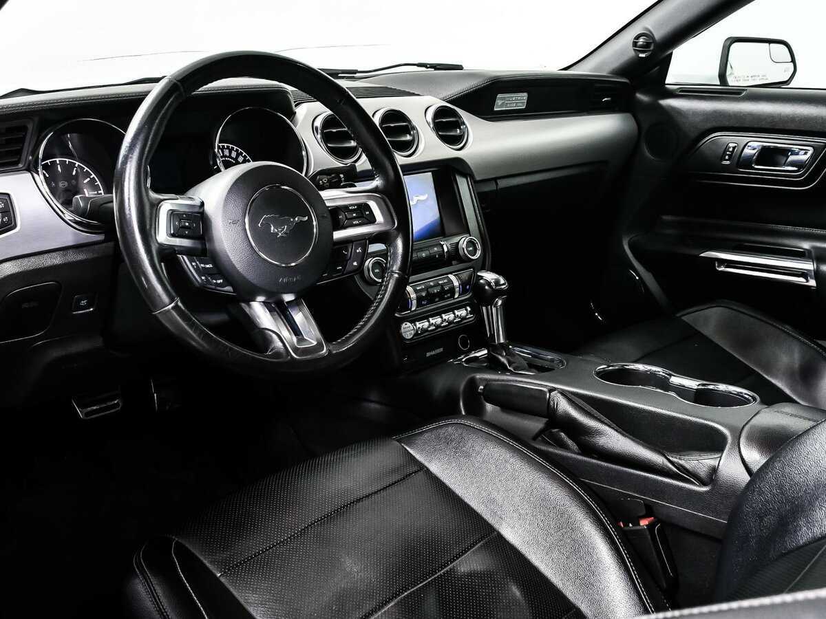 Ford Mustang 2015 года с пробегом. Фото: #11