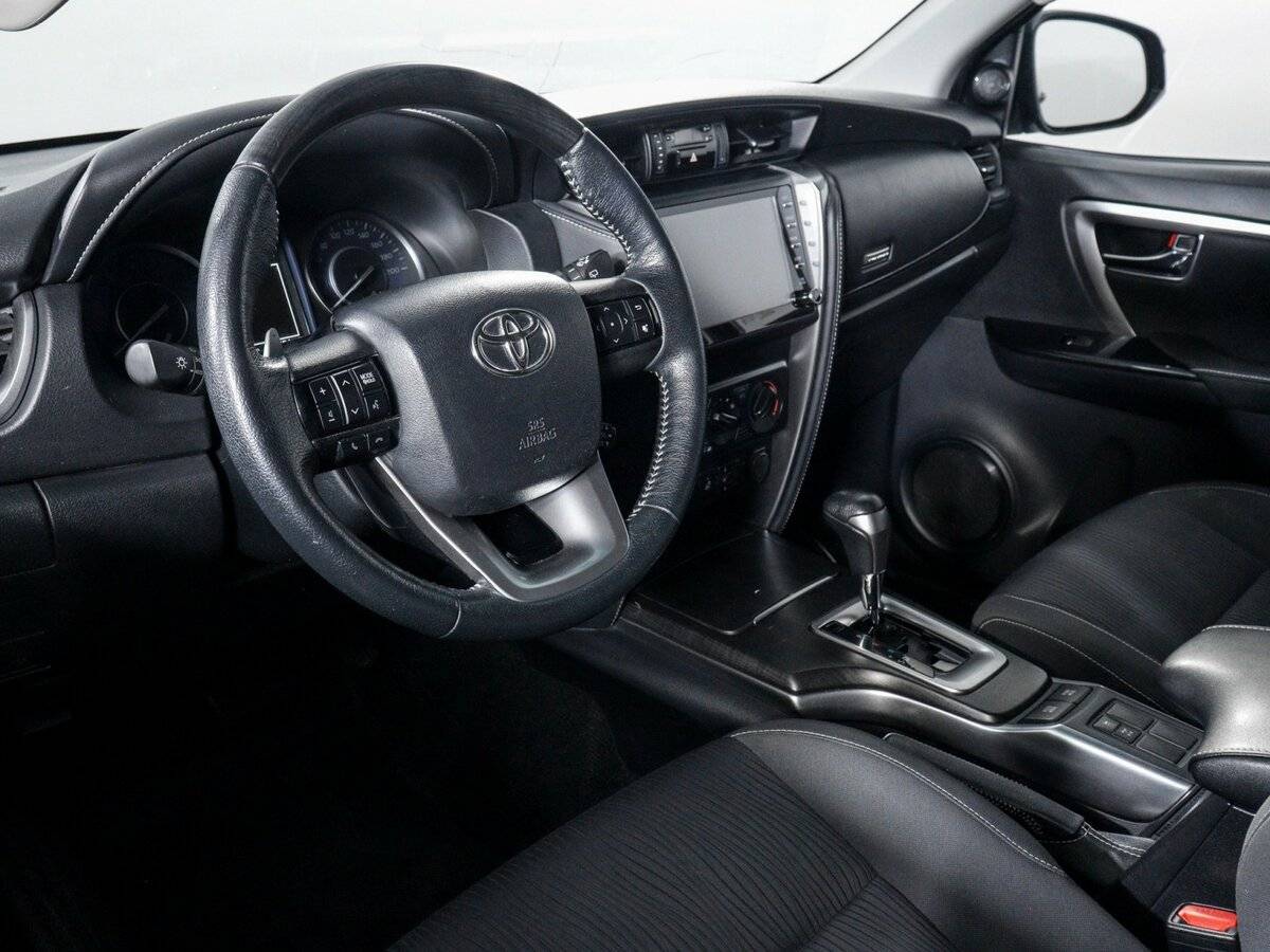 Toyota Fortuner 2021 года с пробегом. Фото: #5