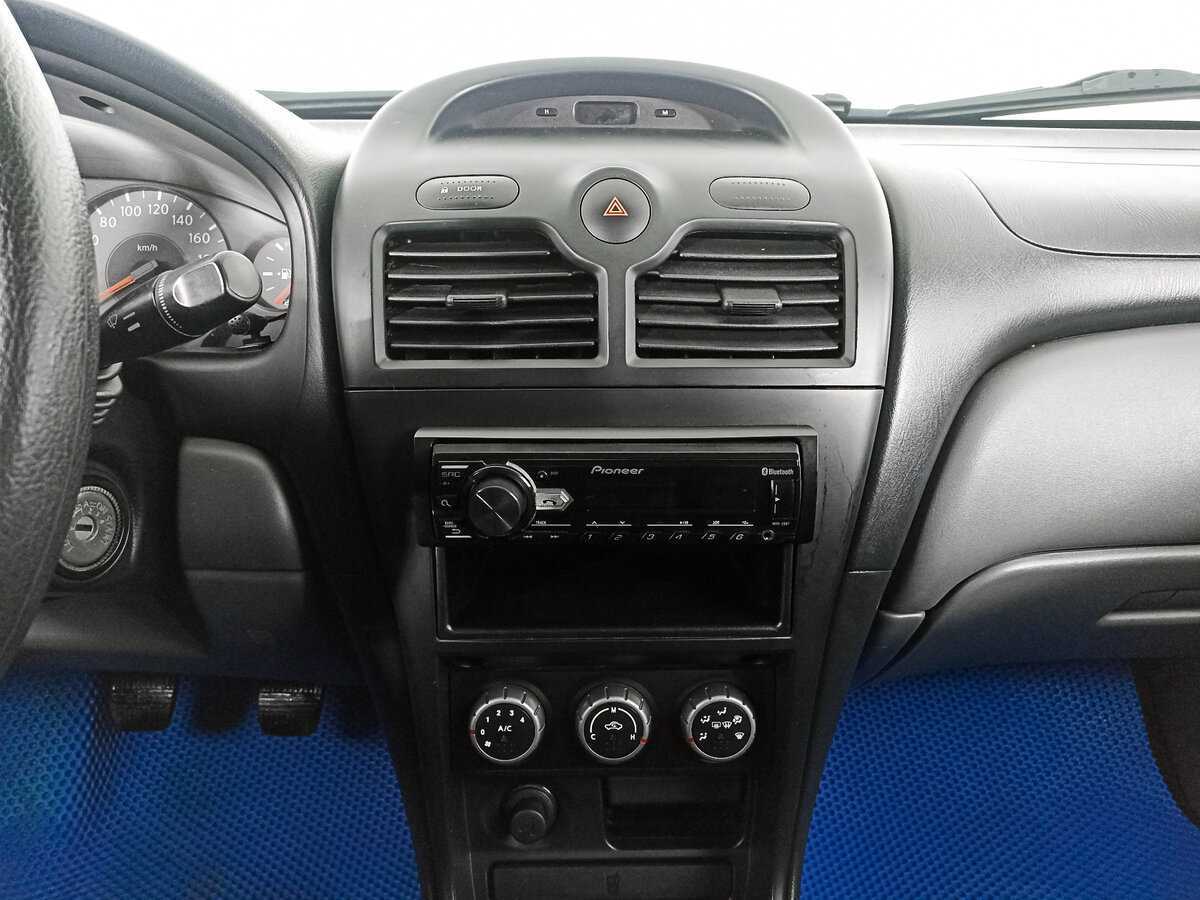 Nissan Almera Classic 2010 года с пробегом. Фото: #12