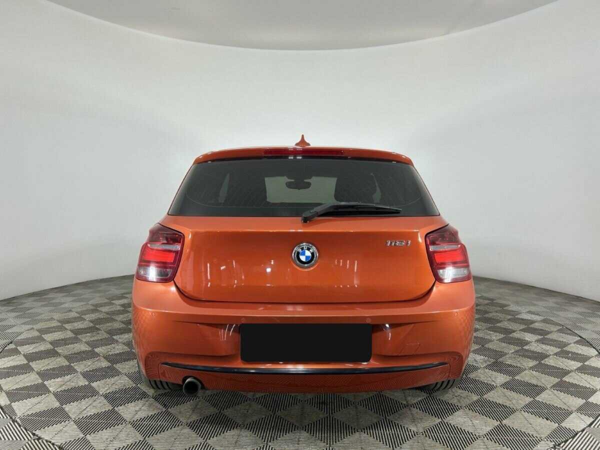 BMW 1 серии 2013 года с пробегом. Фото: #2