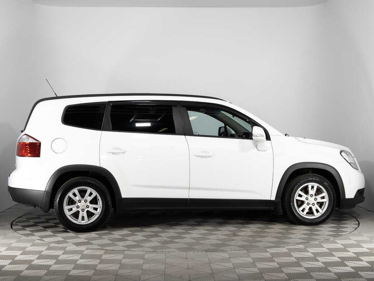 Chevrolet Orlando 2014 года с пробегом. Фото: #3