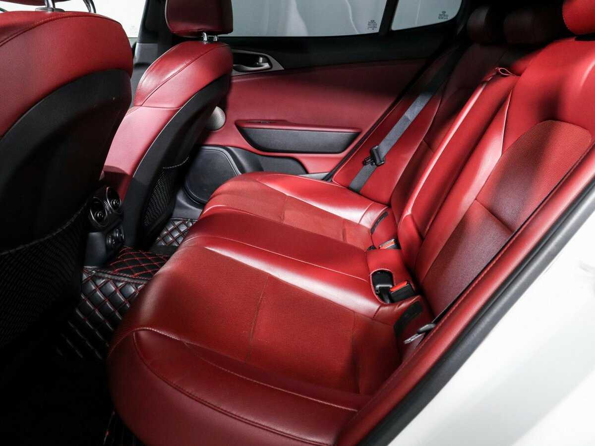 Kia Stinger 2020 года с пробегом. Фото: #9