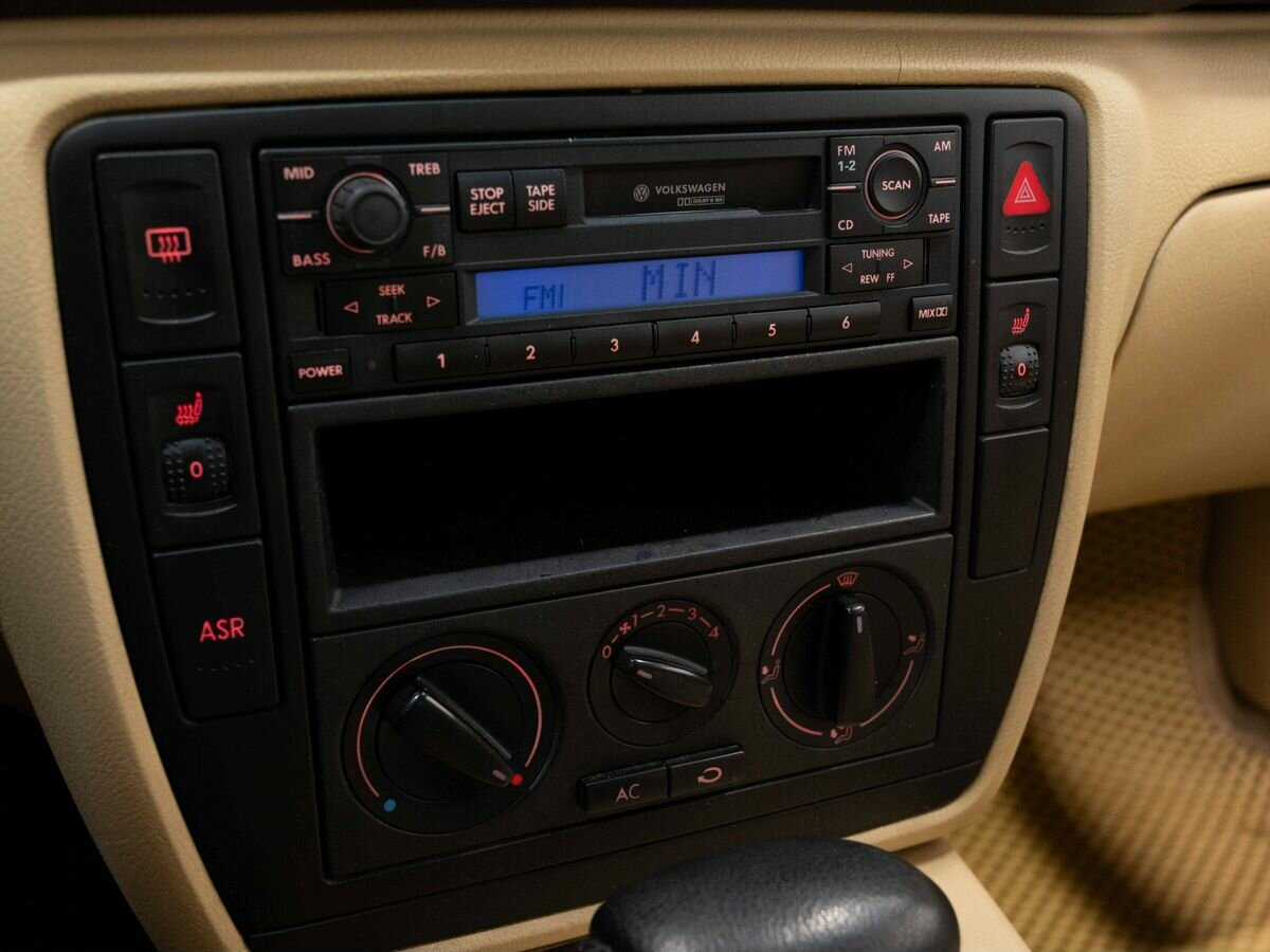 Volkswagen Passat 2001 года с пробегом. Фото: #16