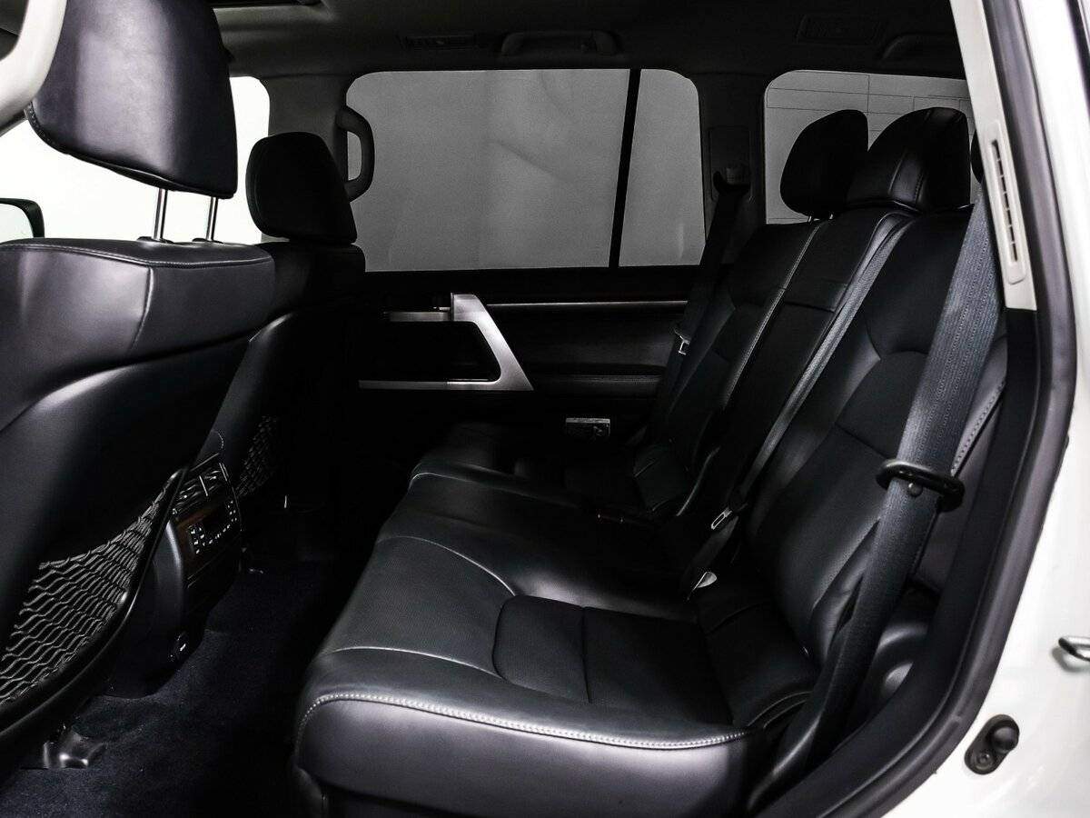 Toyota Land Cruiser 2016 года с пробегом. Фото: #12