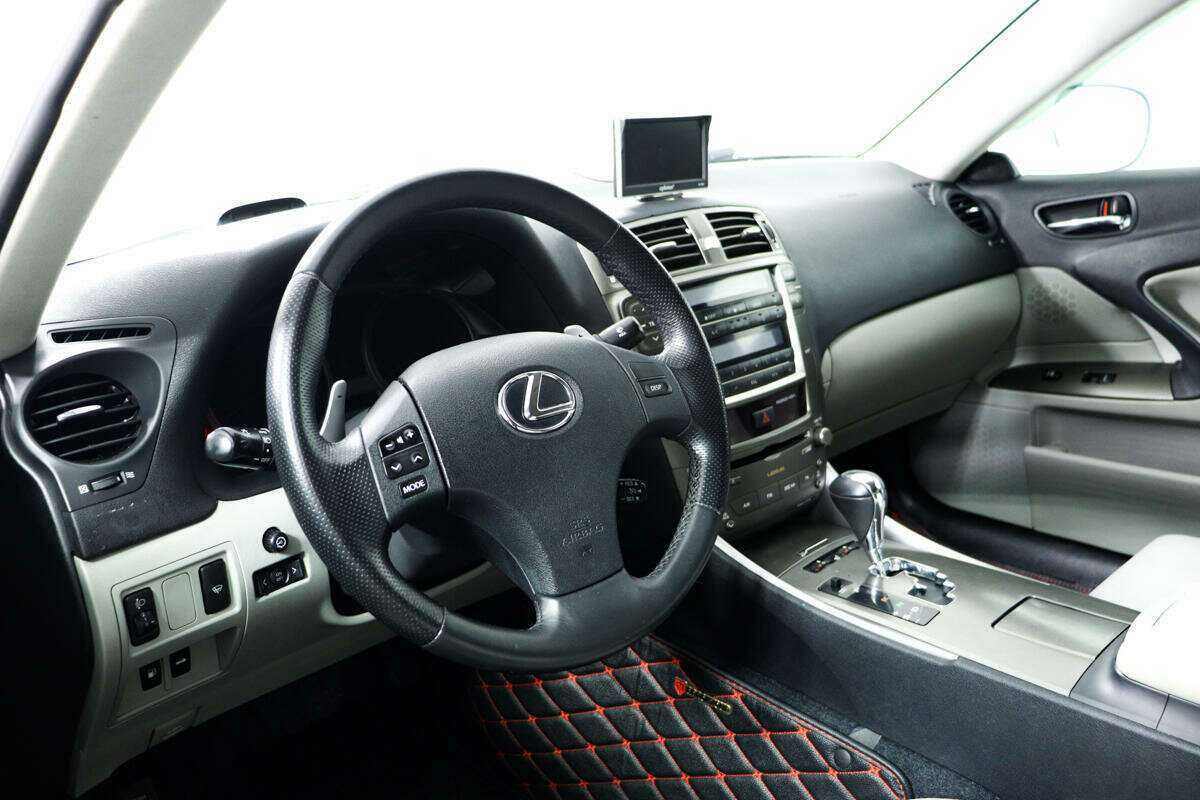 Lexus IS 2006 года с пробегом. Фото: #12