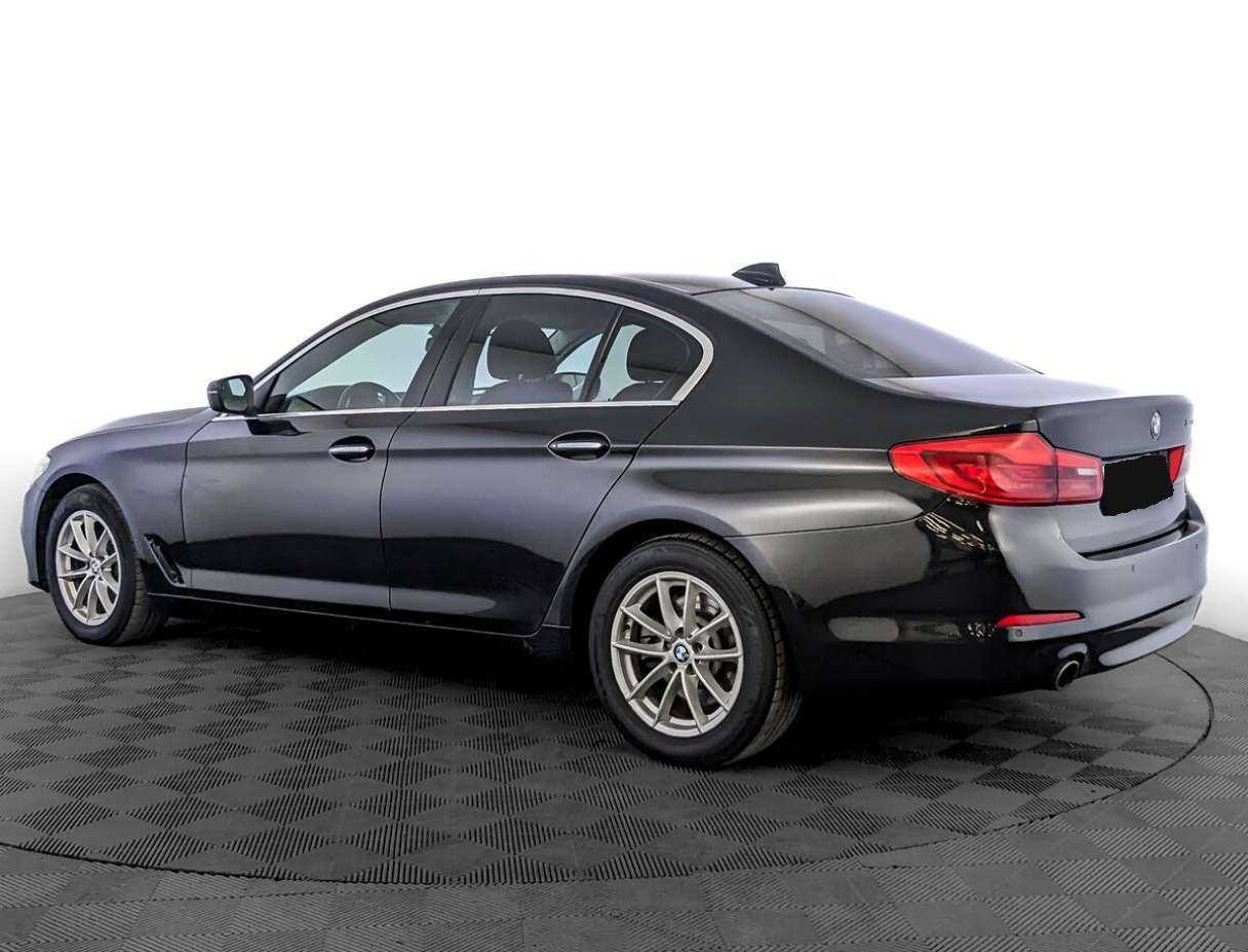 BMW 5 серии 2018 года с пробегом. Фото: #6