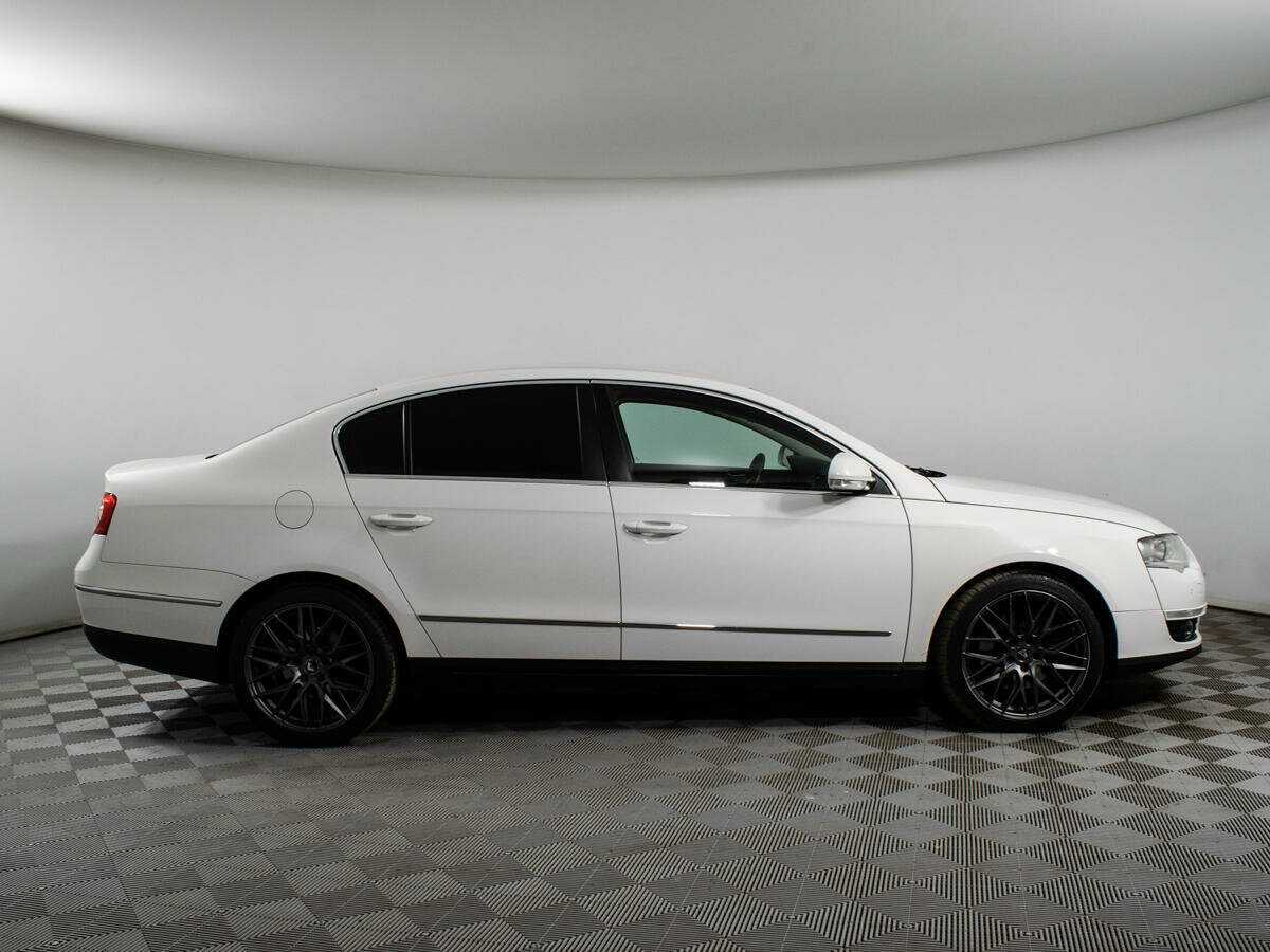 Volkswagen Passat 2010 года с пробегом. Фото: #3