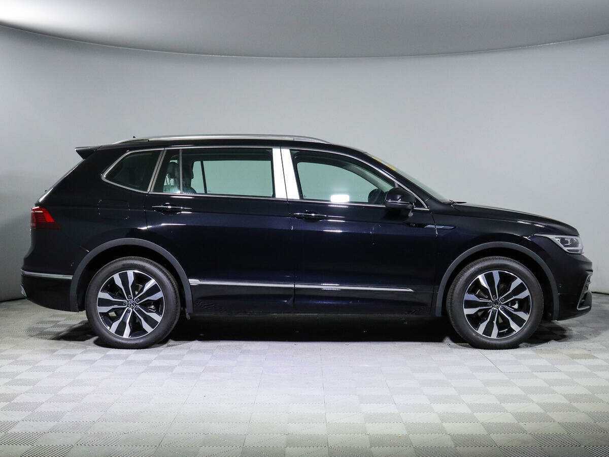 Volkswagen Tiguan 2023 года с пробегом. Фото: #2