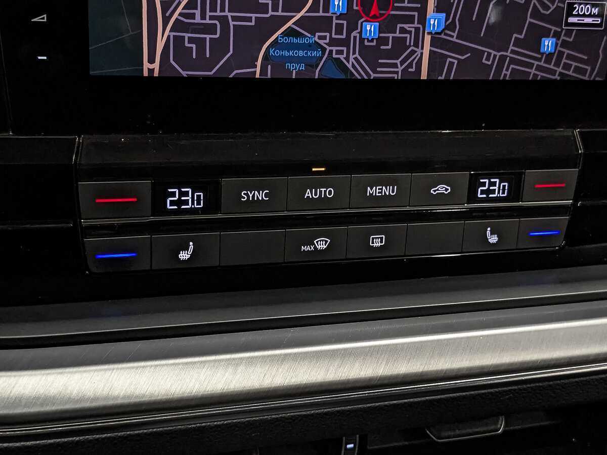 Volkswagen Touareg 2019 года с пробегом. Фото: #20