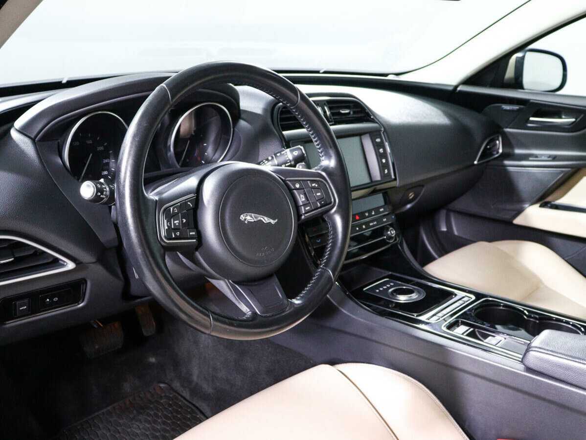 Jaguar XE 2017 года с пробегом. Фото: #13