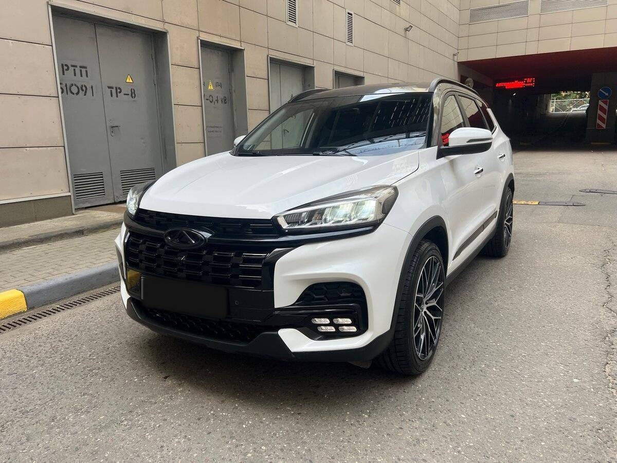 Chery Tiggo 8 2023 года с пробегом. Посмотреть фото