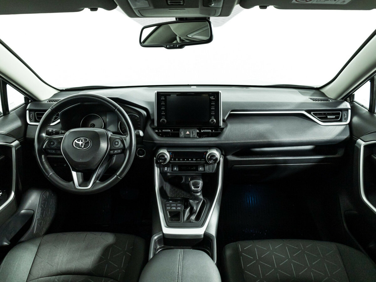 Toyota RAV4 2021 года с пробегом. Фото: #10