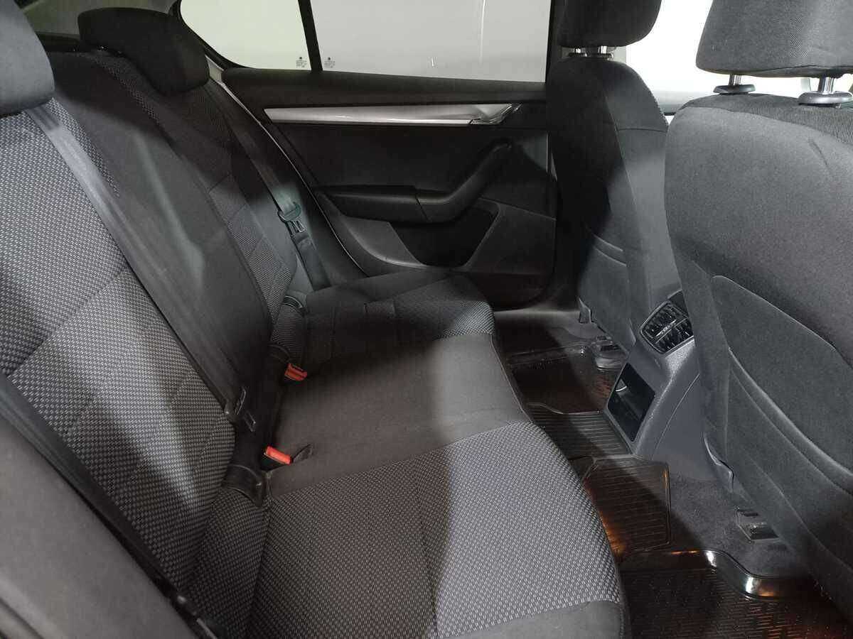 Skoda Octavia 2015 года с пробегом. Фото: #10