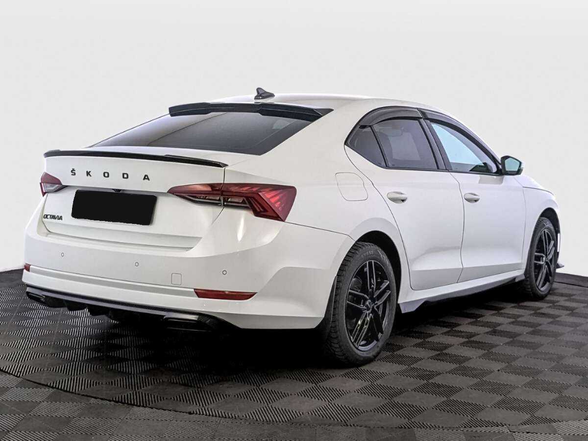 Skoda Octavia 2021 года с пробегом. Фото: #4