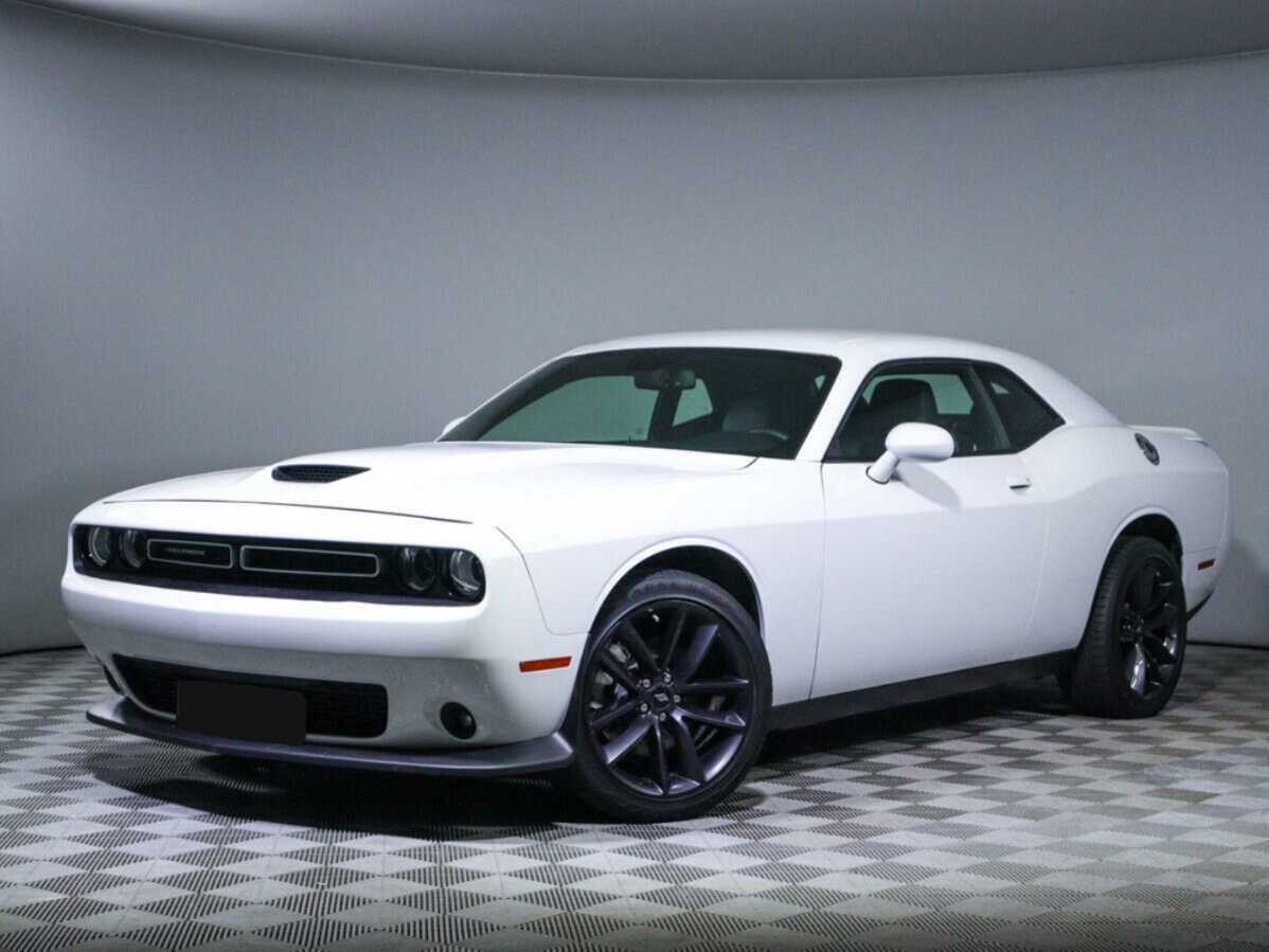 Dodge Challenger 2022 года с пробегом. Посмотреть фото