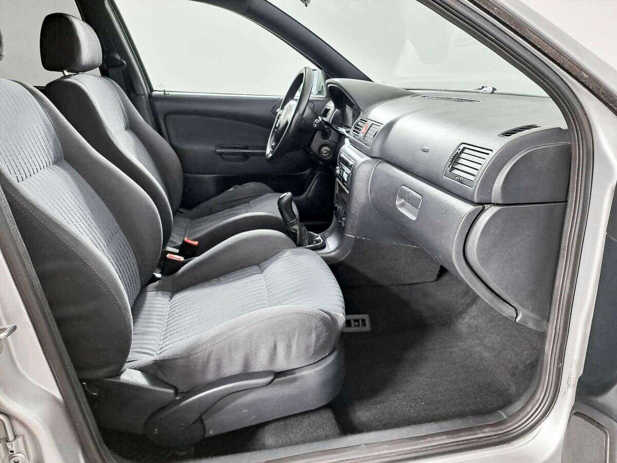 Skoda Octavia 2007 года с пробегом. Фото: #6