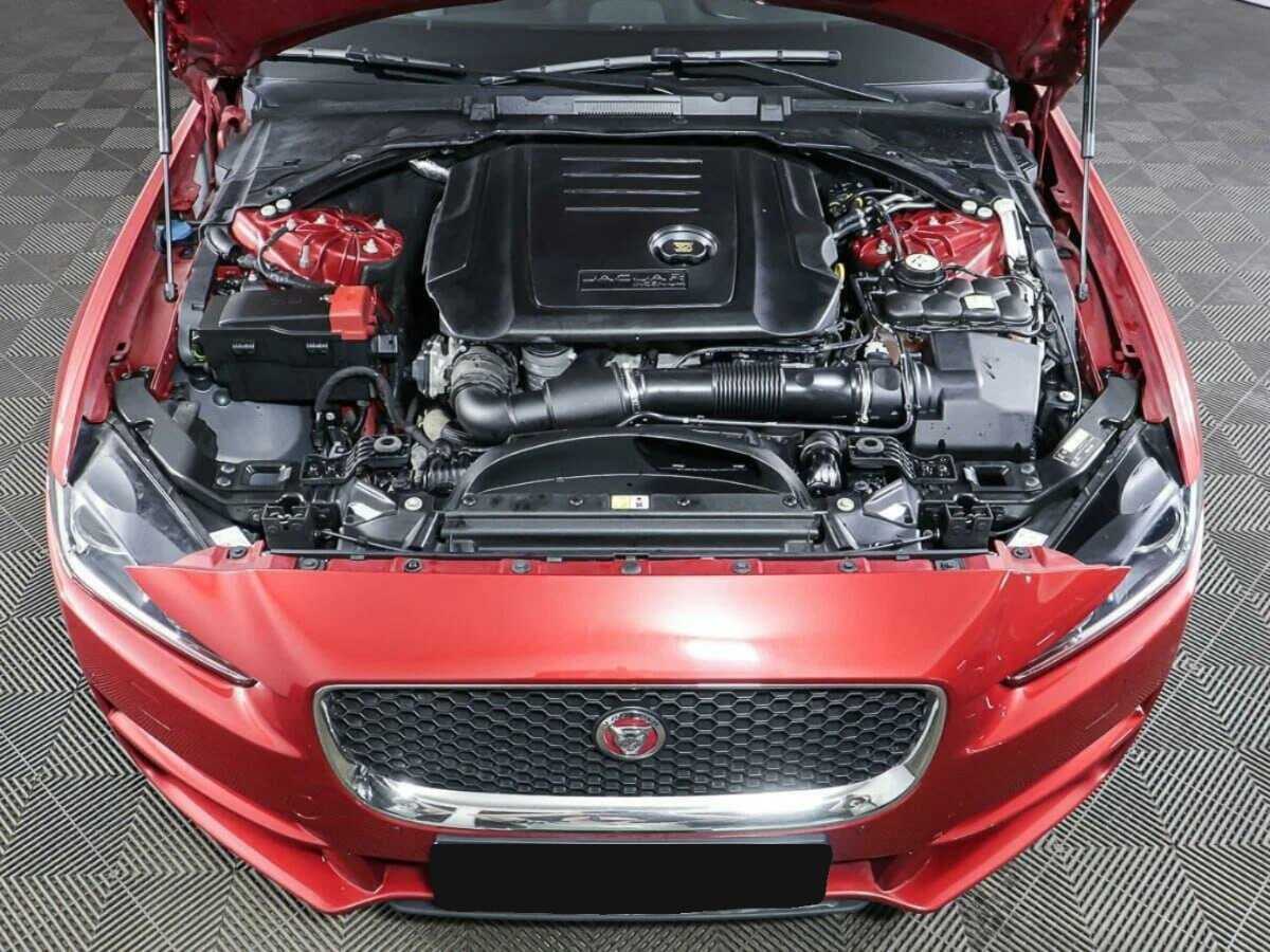 Jaguar XE 2018 года с пробегом. Фото: #16