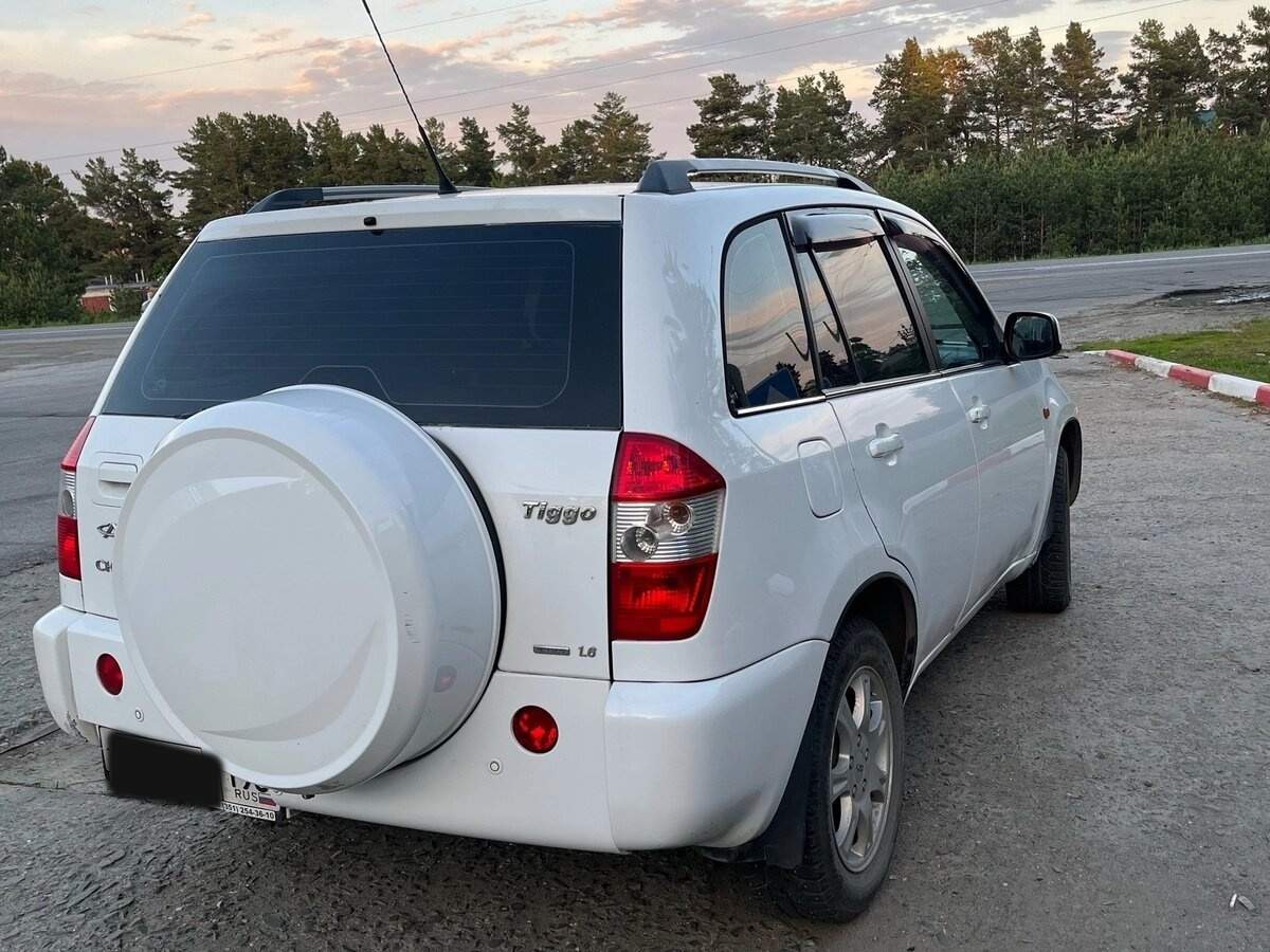 Chery Tiggo (T11) 2012 года с пробегом. Фото: #2