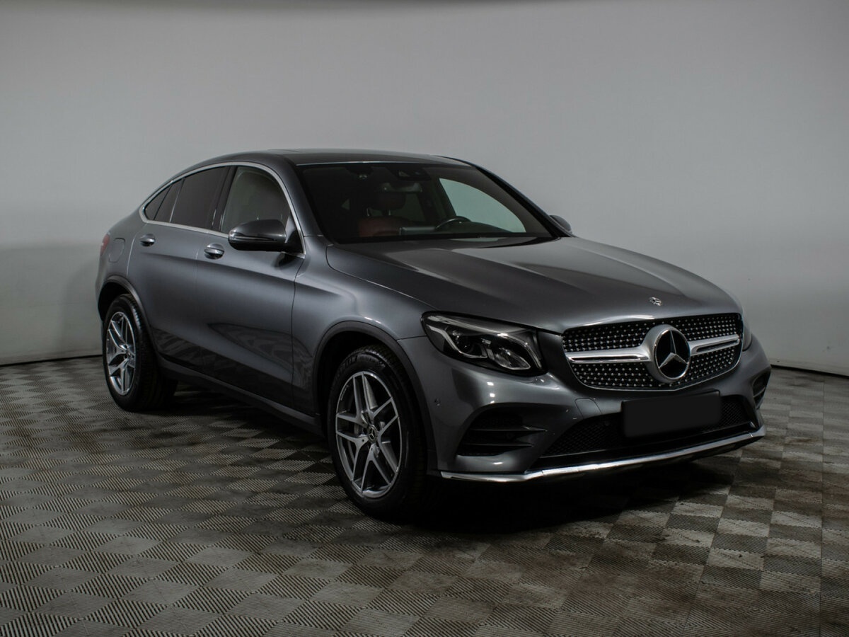 Mercedes-Benz GLC Coupe 2017 года с пробегом. Фото: #2