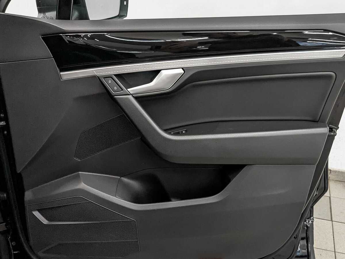 Volkswagen Touareg 2019 года с пробегом. Фото: #23