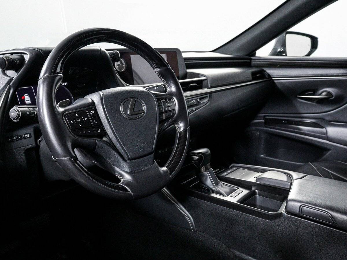 Lexus ES 2019 года с пробегом. Фото: #13