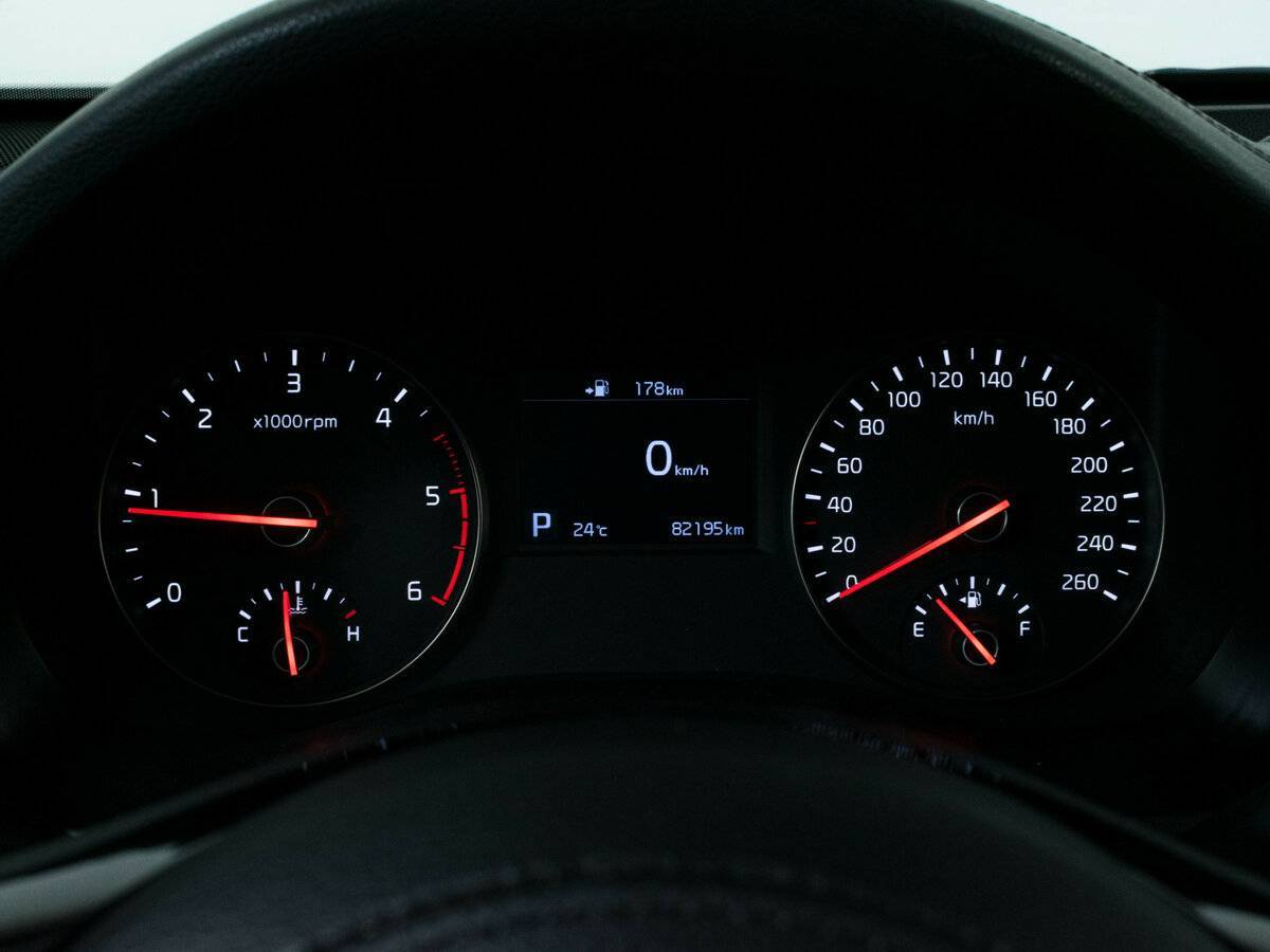 Kia K7 2017 года с пробегом. Фото: #9