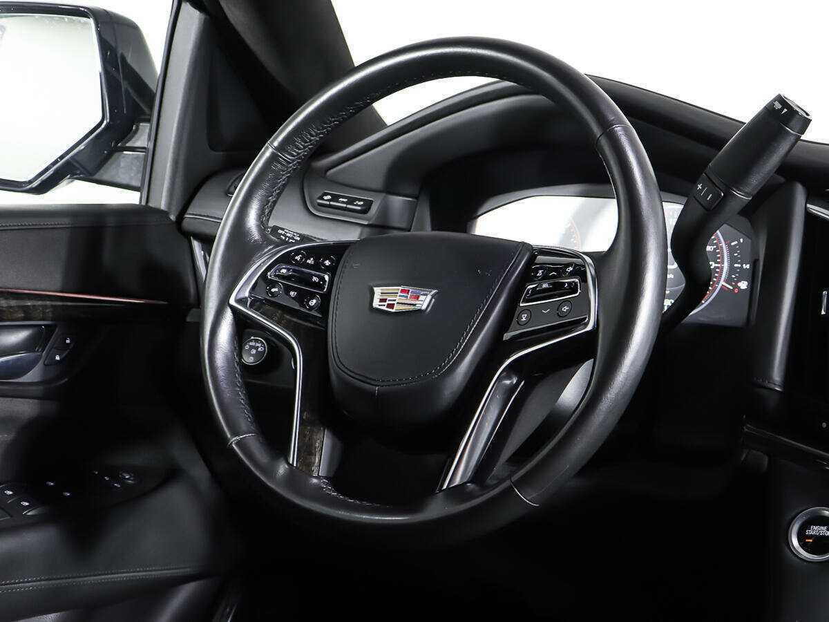 Cadillac Escalade 2015 года с пробегом. Фото: #15