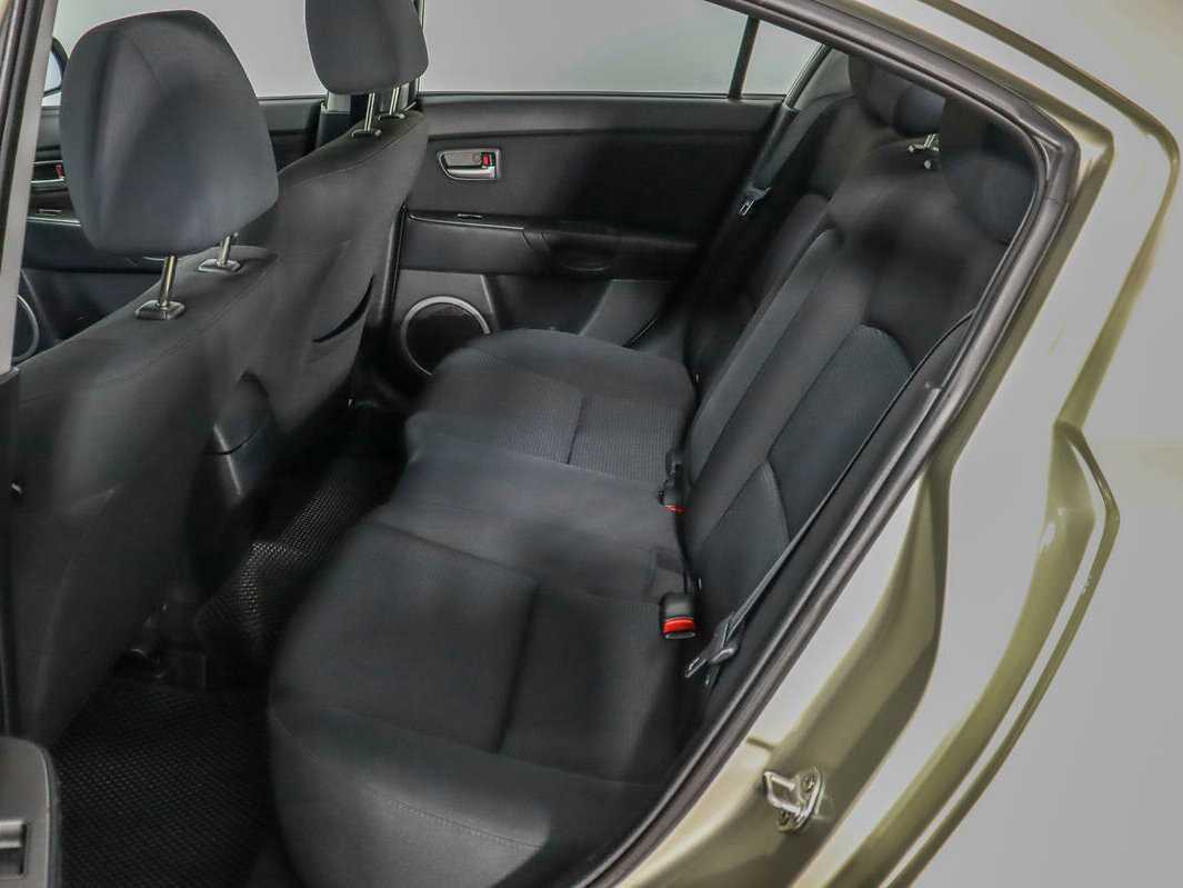 Mazda 3 2007 года с пробегом. Фото: #9