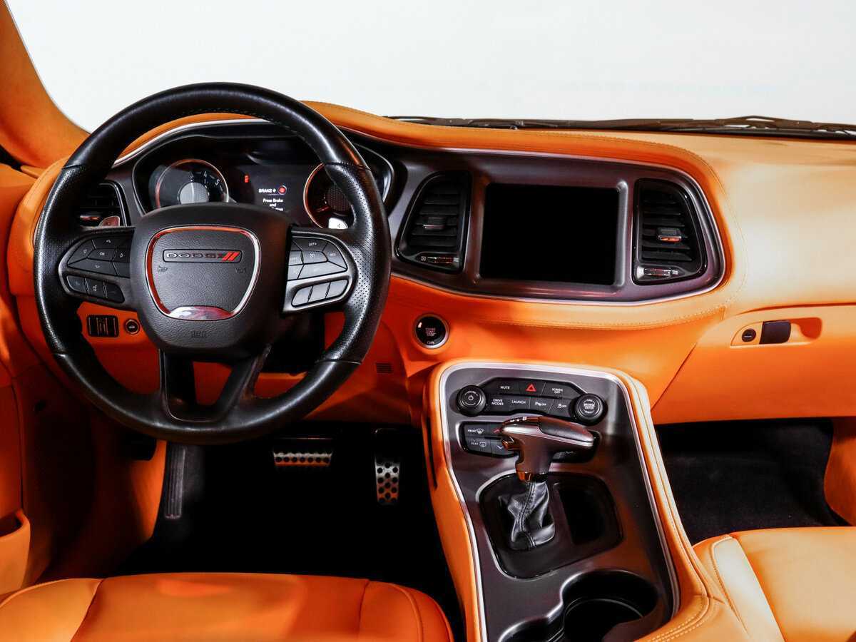 Dodge Challenger 2022 года с пробегом. Фото: #11