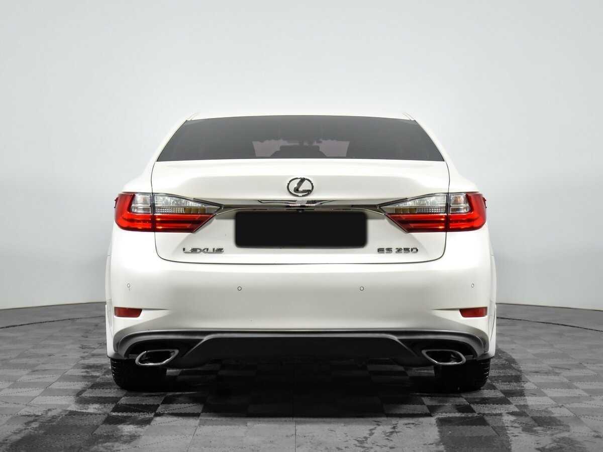 Lexus ES 2015 года с пробегом. Фото: #4