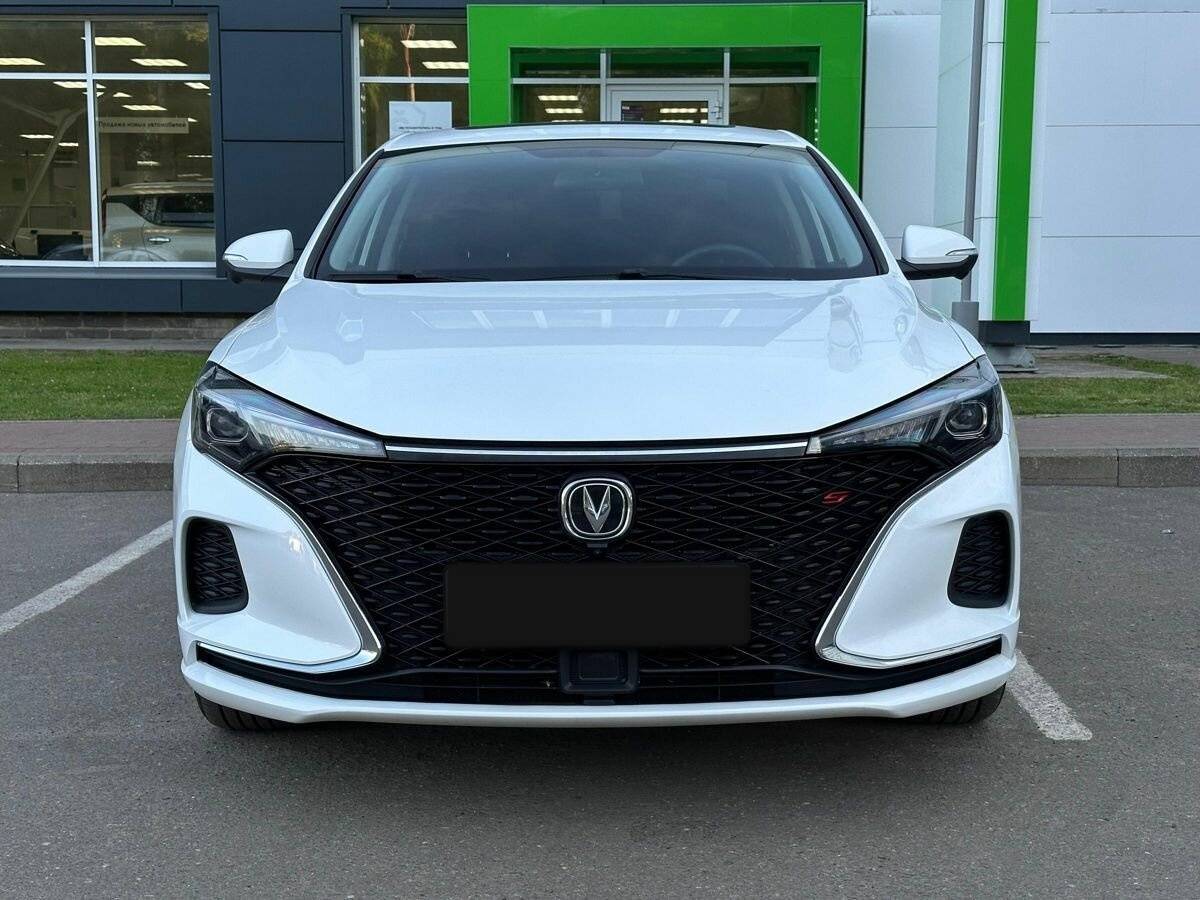 Changan Eado Plus 2024 года с пробегом. Фото: #1