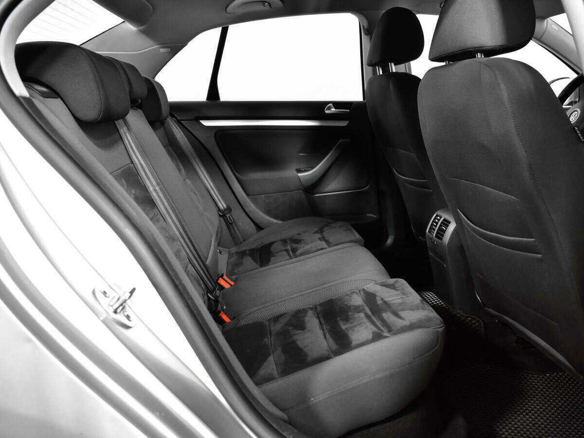 Volkswagen Jetta 2010 года с пробегом. Фото: #9