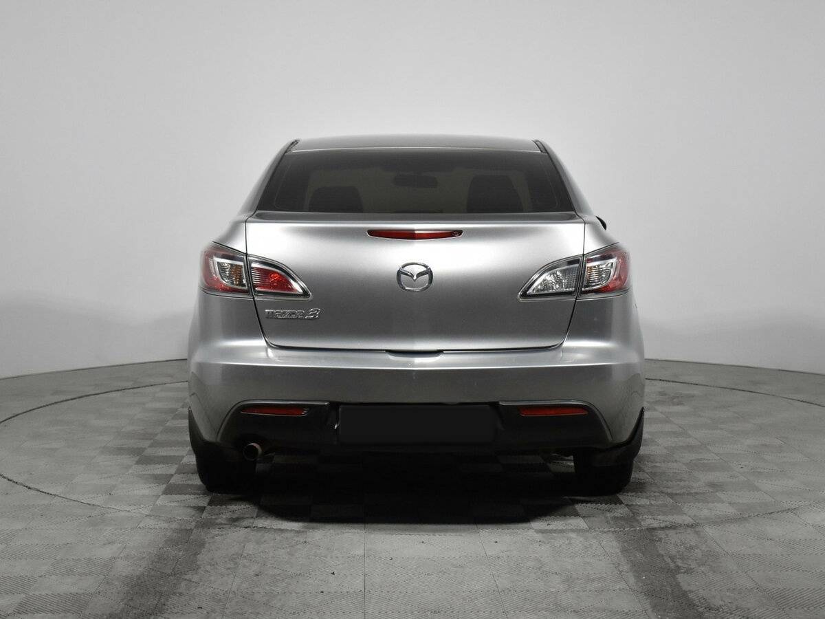 Mazda 3 2011 года с пробегом. Фото: #5