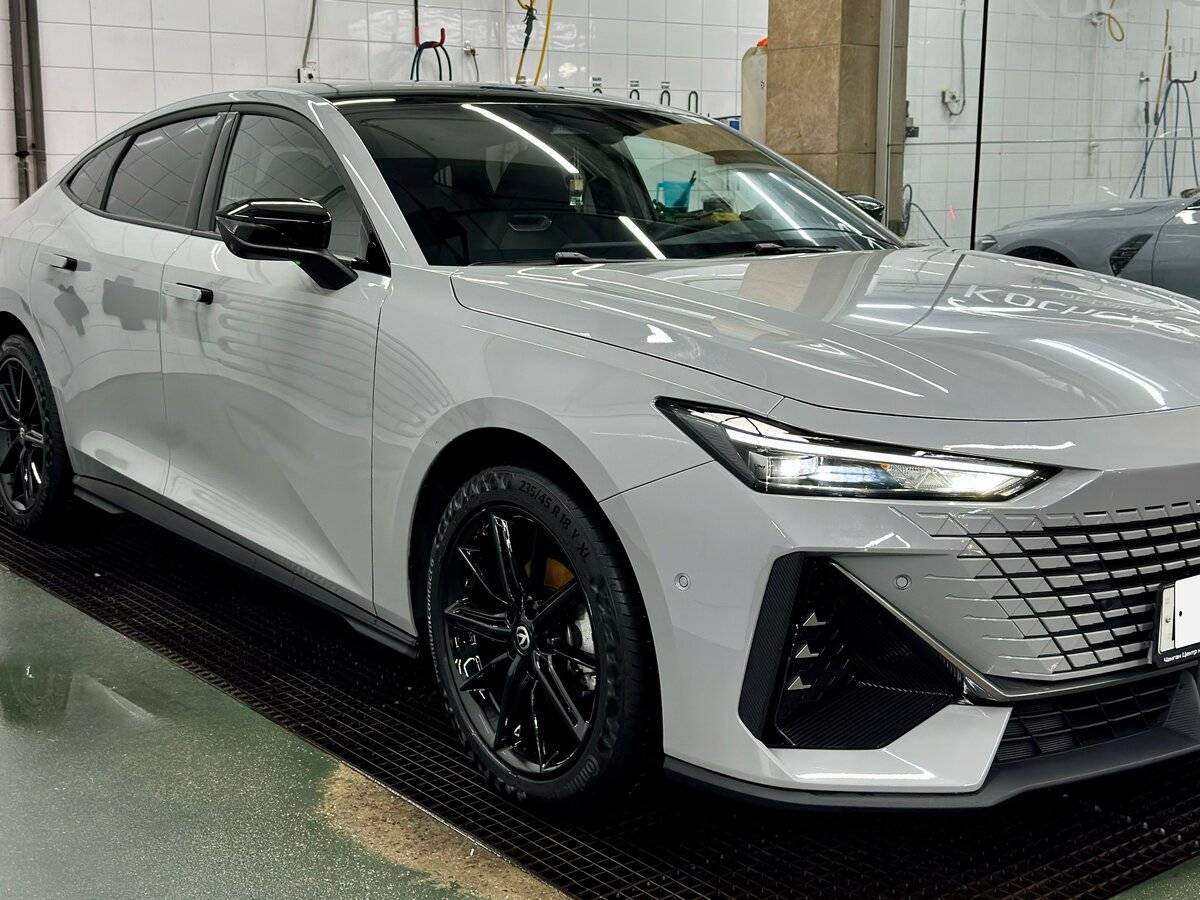 Changan UNI-V 2024 года с пробегом. Фото: #2